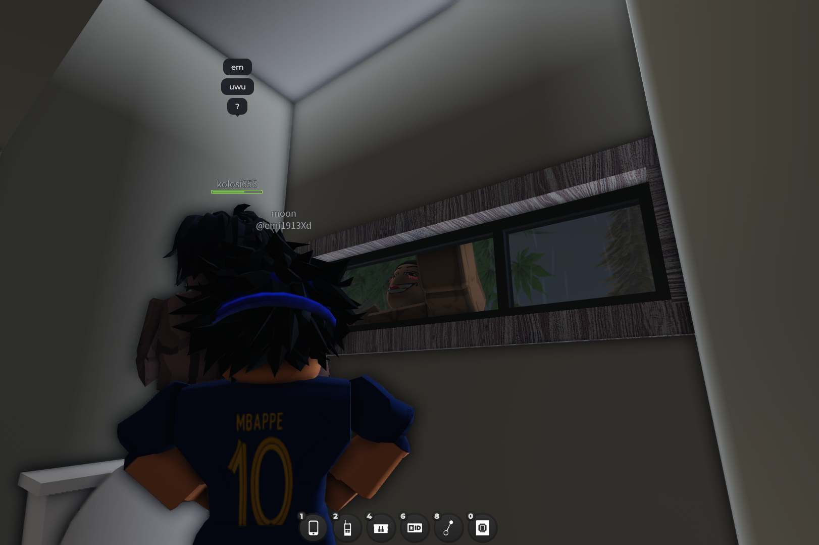 im peeking π€«